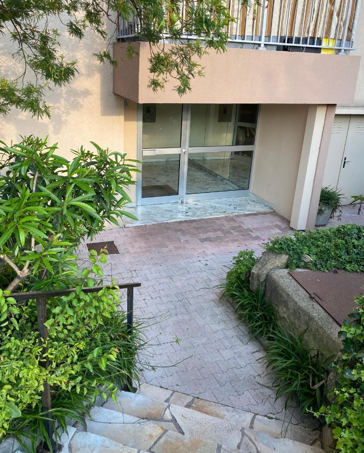 Antinea Apartment Le Cannet Bagian luar foto